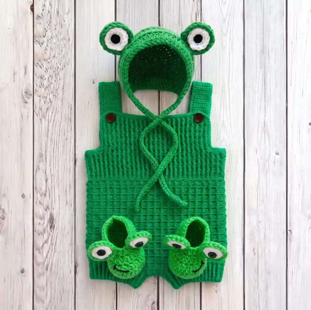 Frog Baby Crochet Pattern PDF, Easy Baby Romper, Bonnet & Booties Set, Newborn 0-3 Months Costume, Photo Prop thumbnail 2